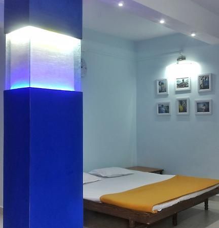 Varshavan- Nature, Hobby And Art Residency 호텔 Dāpoli 외부 사진